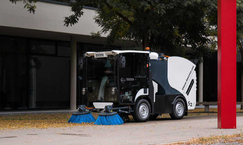 Elektriskā ielu tīrīšanas mašīna  Boschung S2.0